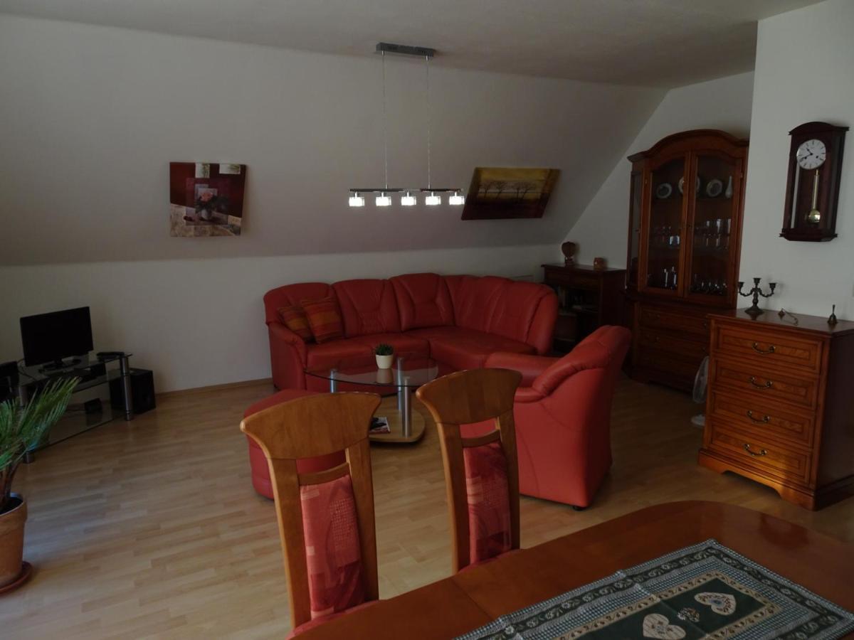 Helle moderne 52 qm Wohnung mit Balkon Chemnitz Exterior foto