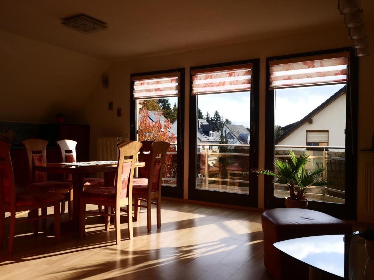 Helle moderne 52 qm Wohnung mit Balkon Chemnitz Exterior foto